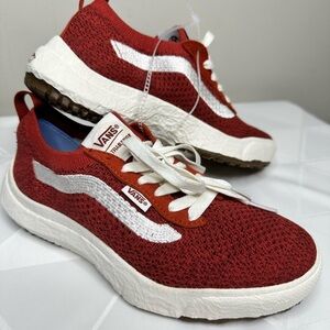 NWOB Vans UltraRange Vr3 Port Red/ White Mesh Skate Trail Shoes Size M 4.5 / W 6